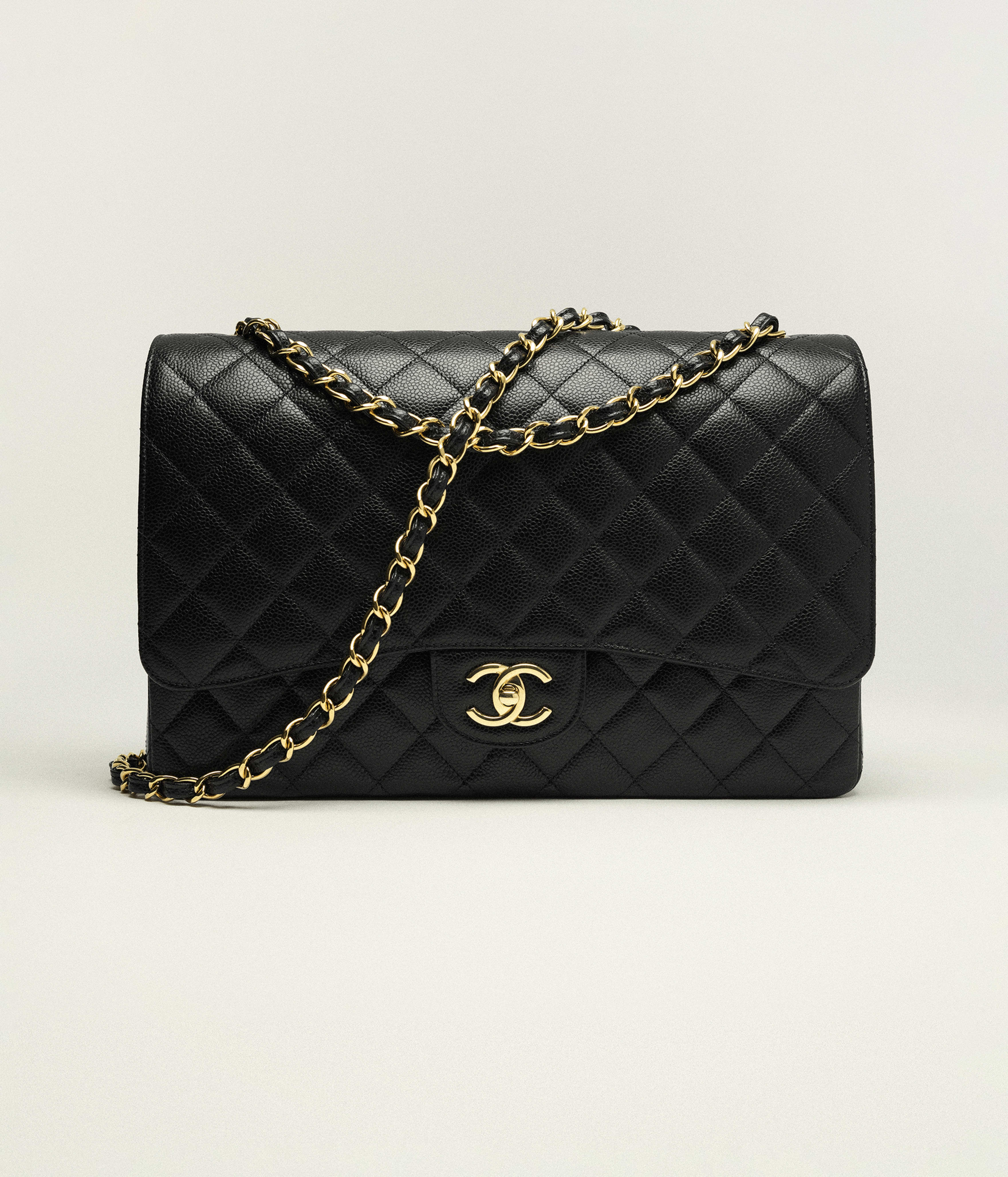 Klassische Maxi-Handtasche - Schwarz - Genarbtes Kalbsleder & goldfarbenes Metall - Ansicht Artistique 2